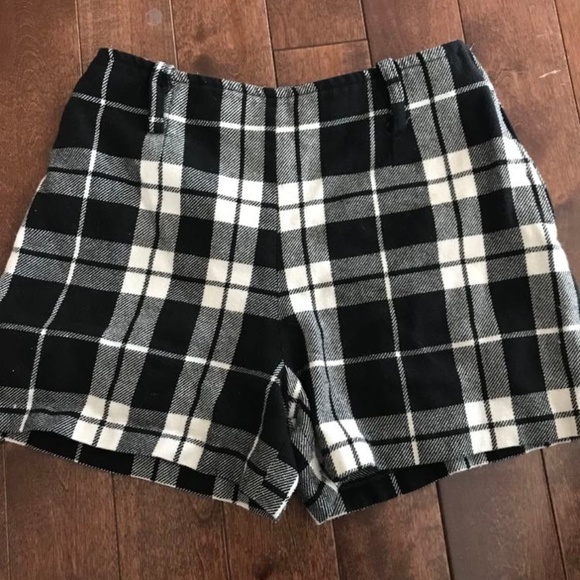 short - Picture 1 of 2